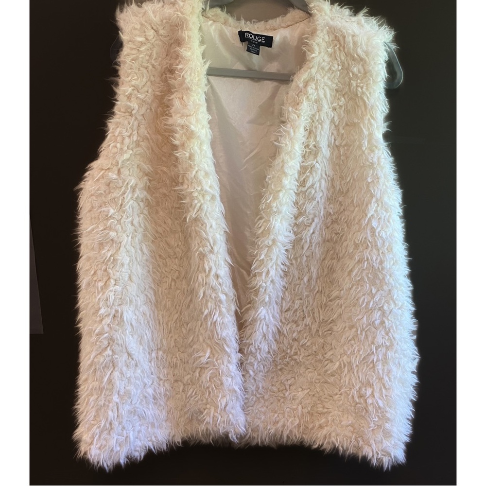 Rouge Collection Ivory Faux Fur Vest sz 2X